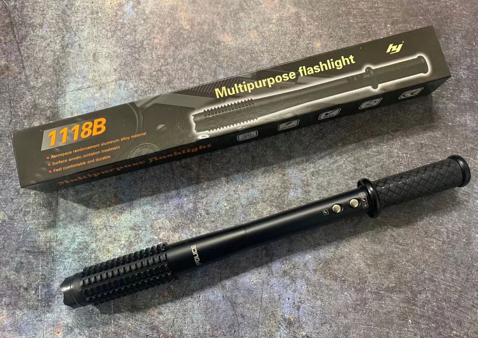 黑鹰1118B防身电棍